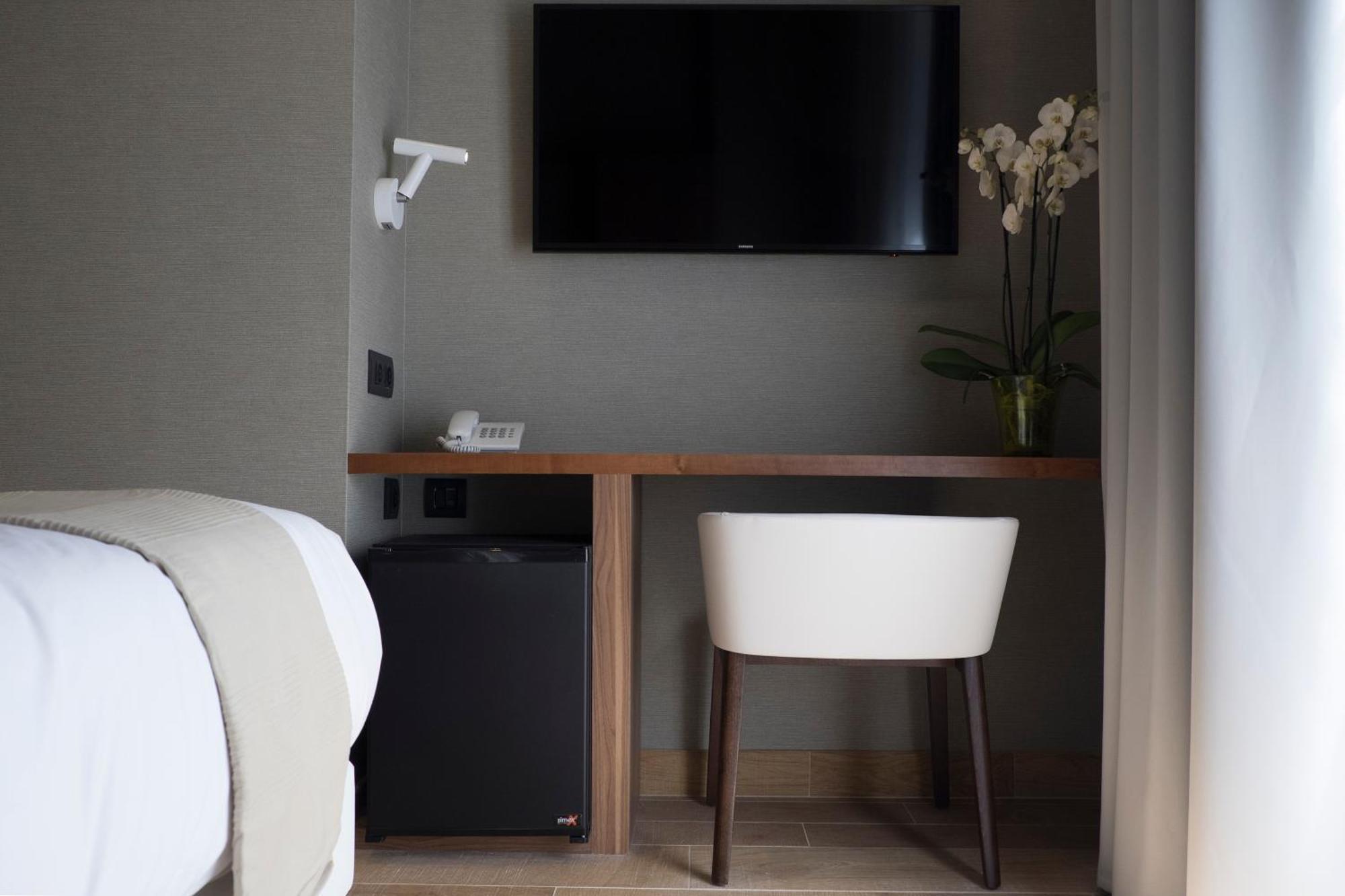 Chi Hotel Barcelona Bagian luar foto