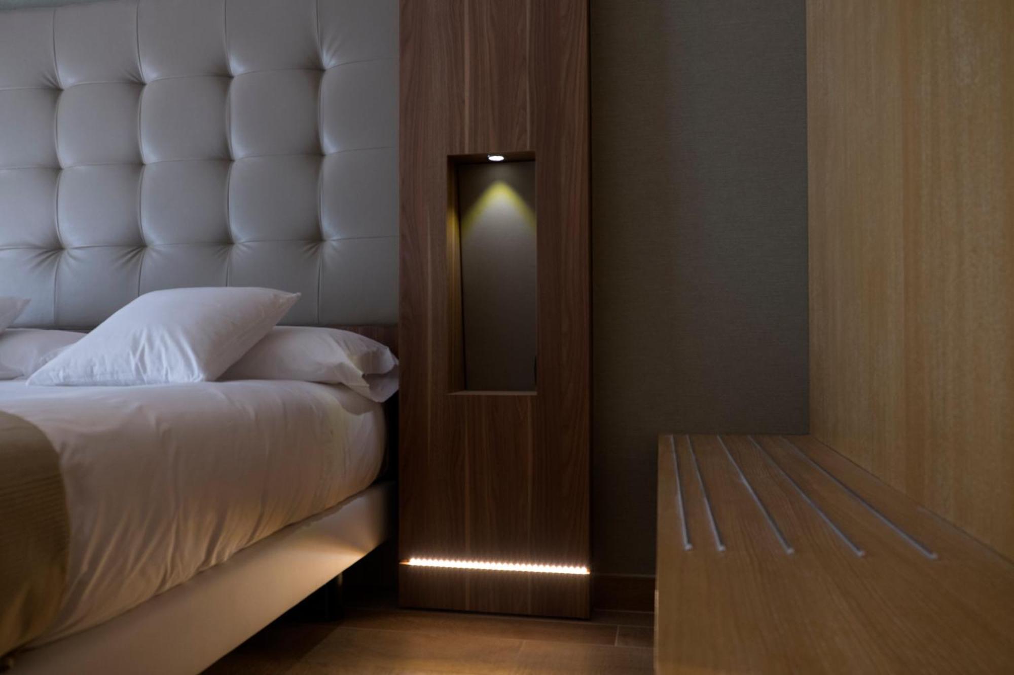 Chi Hotel Barcelona Bagian luar foto