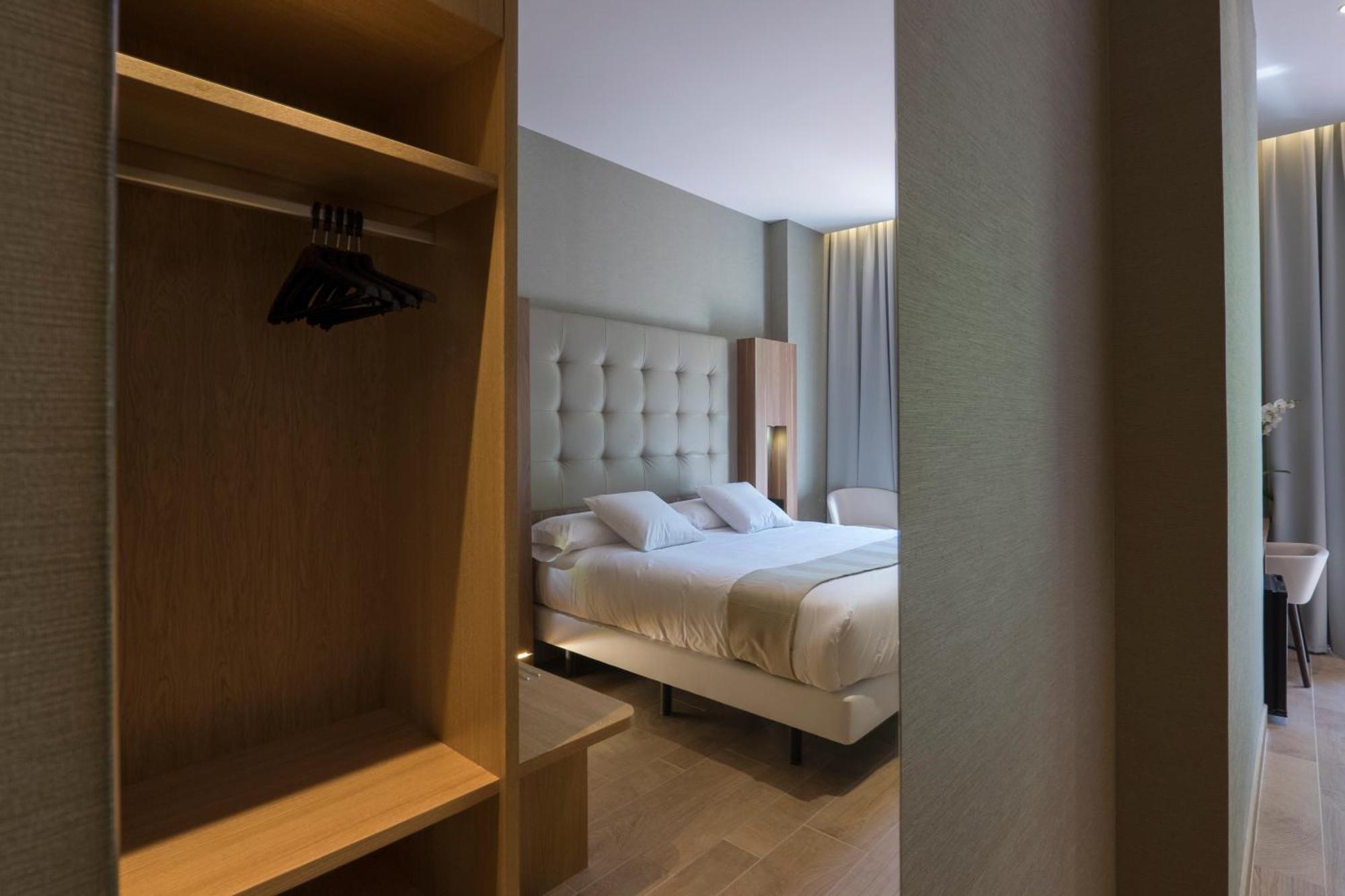 Chi Hotel Barcelona Bagian luar foto