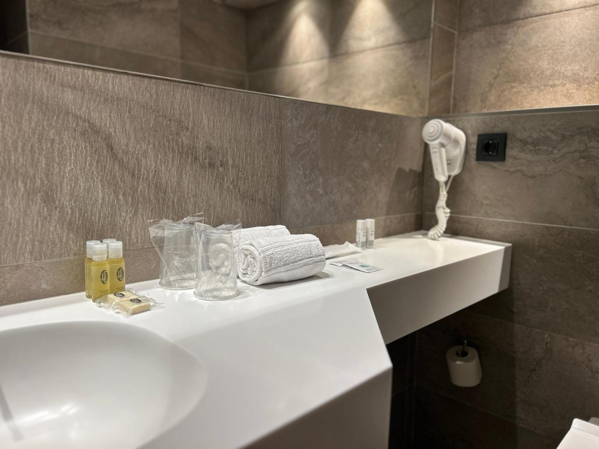 Chi Hotel Barcelona Bagian luar foto
