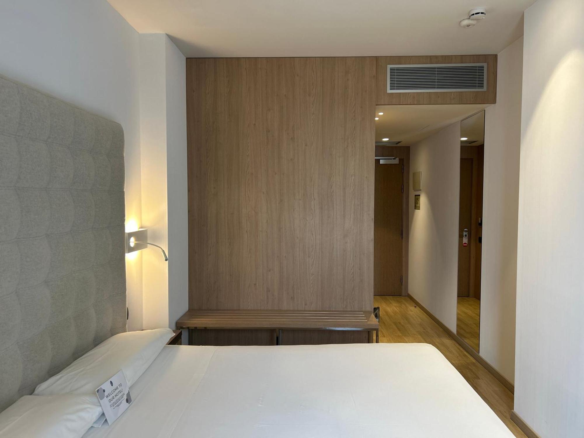Chi Hotel Barcelona Bagian luar foto