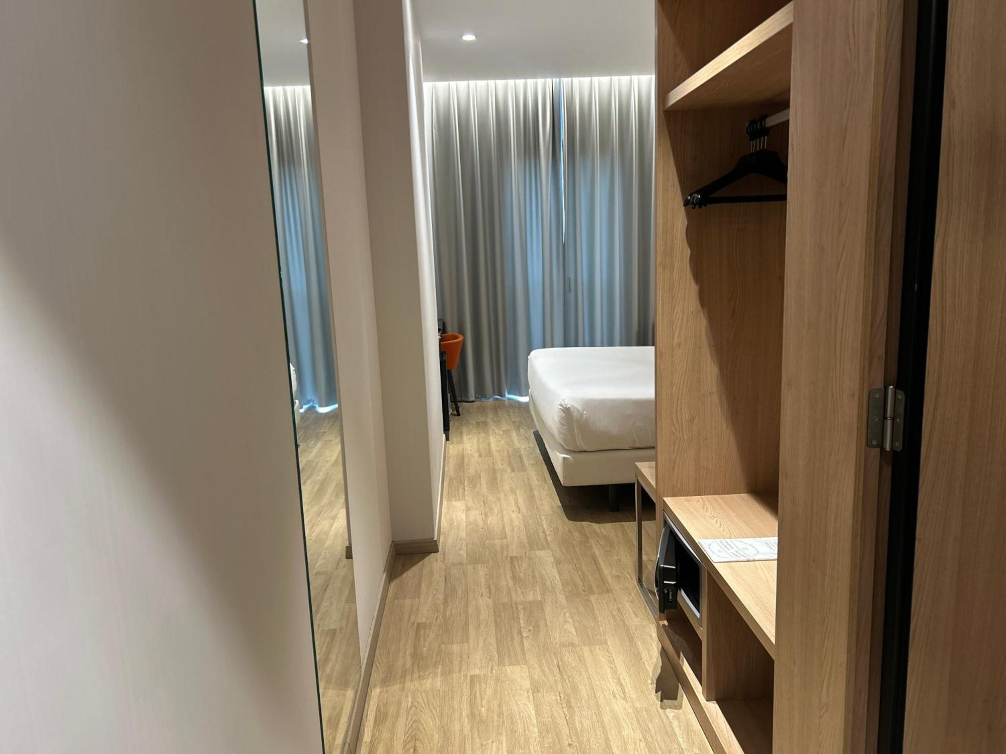 Chi Hotel Barcelona Bagian luar foto